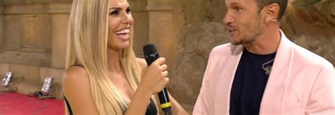 «Ilary Blasi sembra Donatella Versace», a Eurogames la 